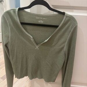 American Eagle Outfitters Green Fitted Crop Blouse